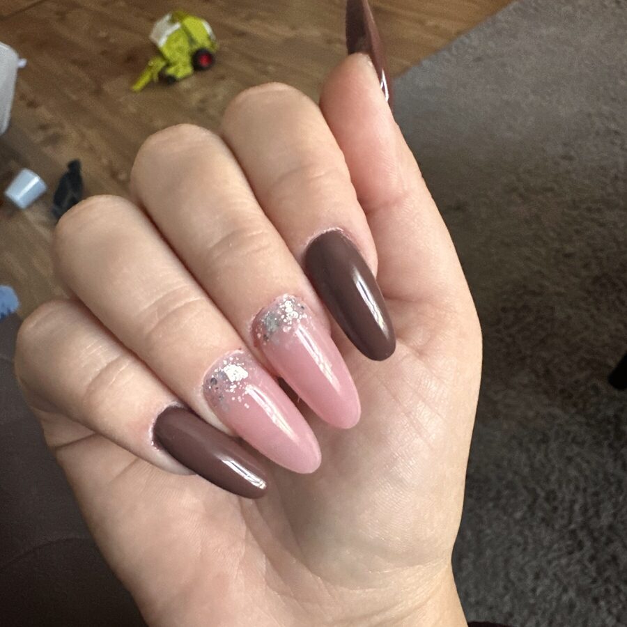 Viviel Nails Studio munka